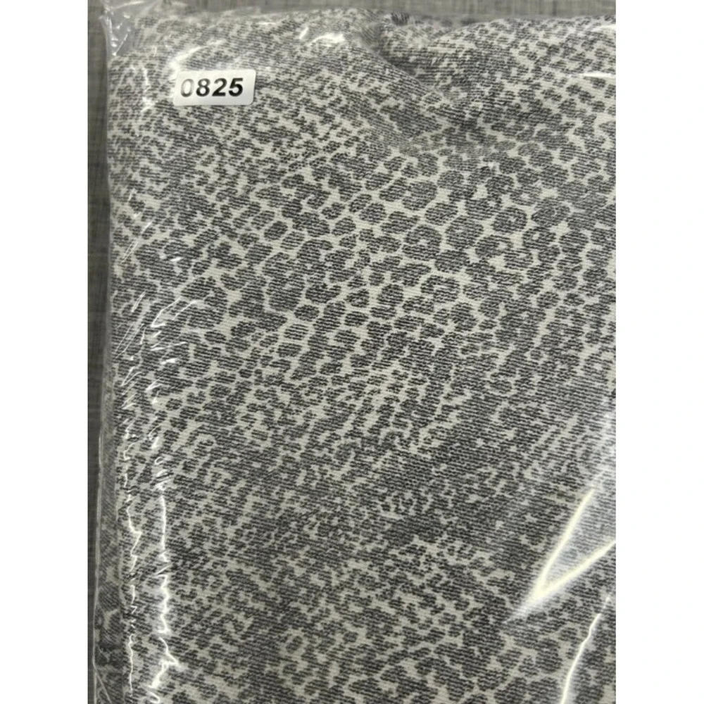 UniversalThread High Rise Skinny Jeans Size 14 Gray Animal Print NWT Edgy Modern - Picture 13 of 13